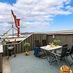Fjordside Escape - Spacious With Amazing Views Tysnes