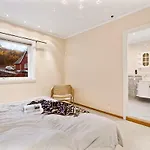 아파트 Fjordside Escape - Spacious With Amazing Views Tysnes